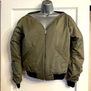 Green bomber jacket with ruched sleeves and zipper detail